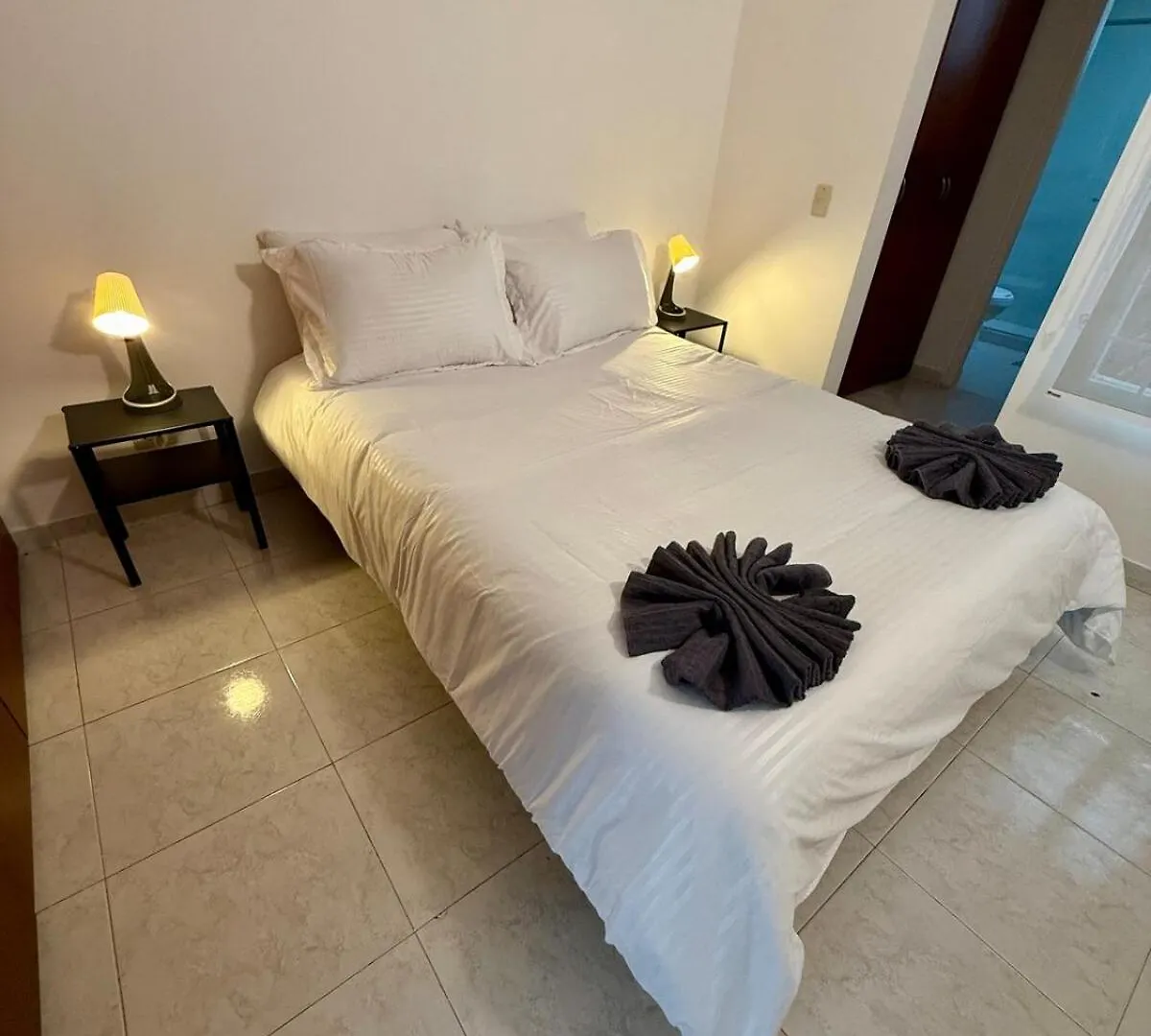 Luxury Urban Escape - Loft With Modern Amenities Daire Bogotá