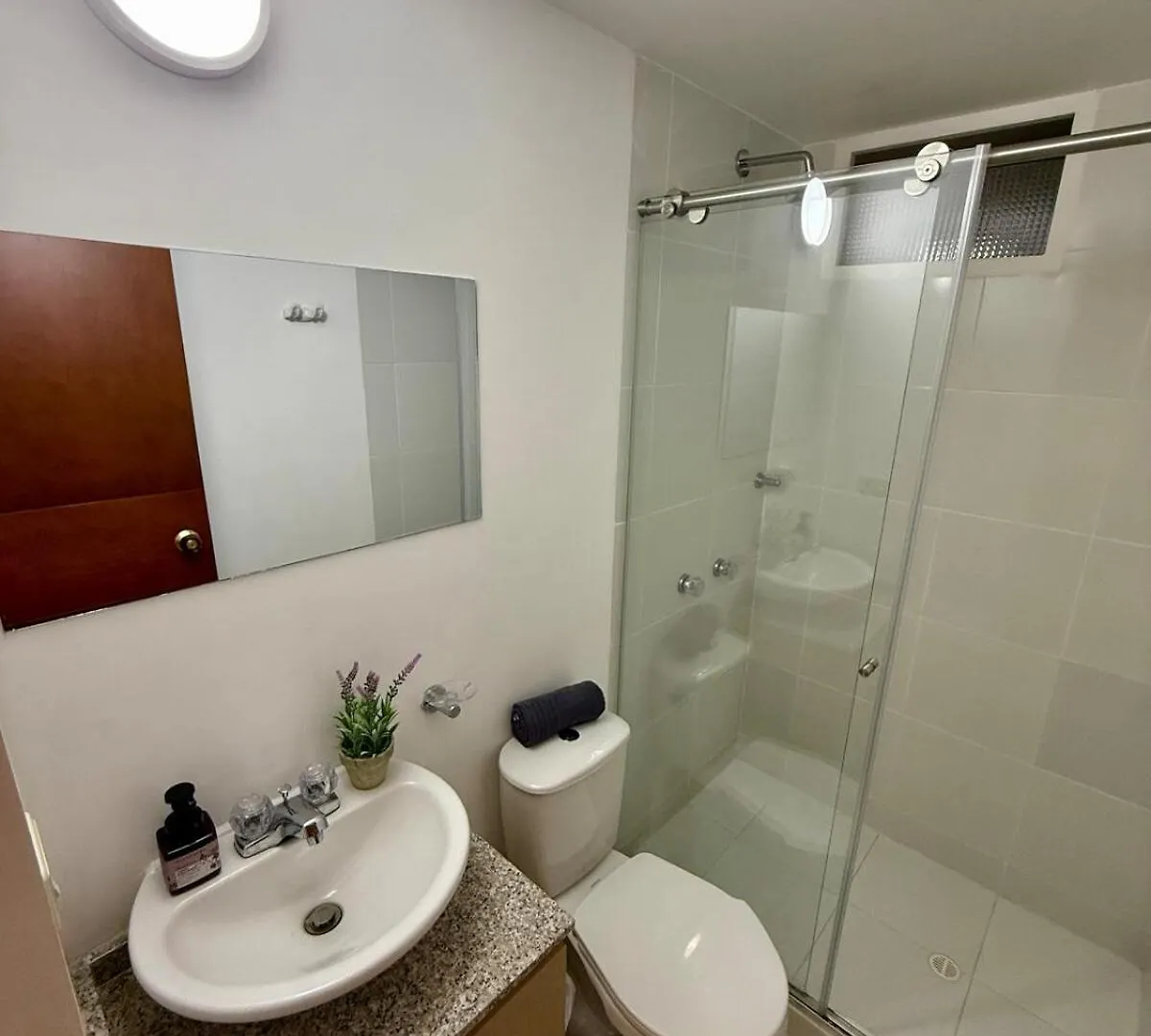Luxury Urban Escape - Loft With Modern Amenities Daire Bogotá 0*,
